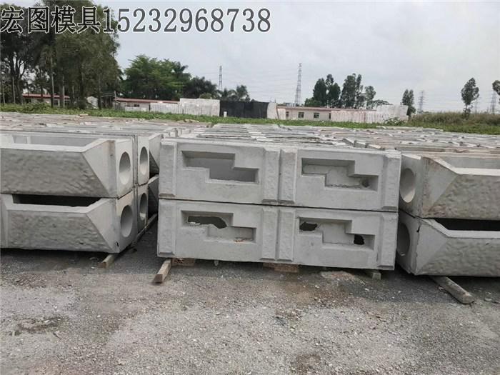 生態(tài)護(hù)坡模具